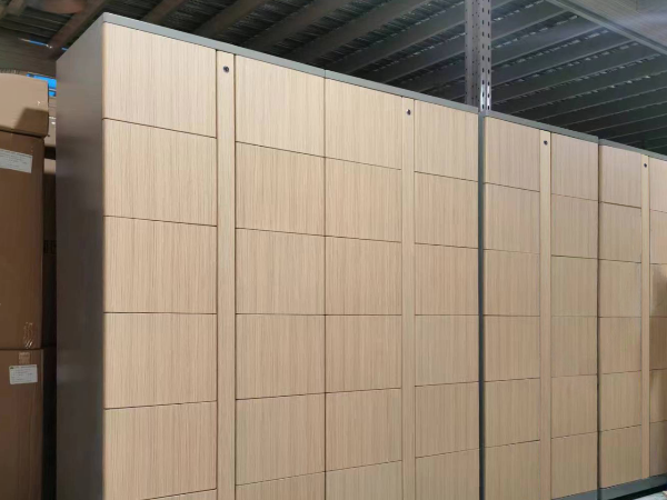 智能储物柜：工厂学校通用，7寸屏显，多功能储物新选择